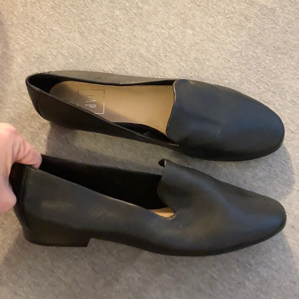 8.5 genuine leather black loafers GAP simple and chic